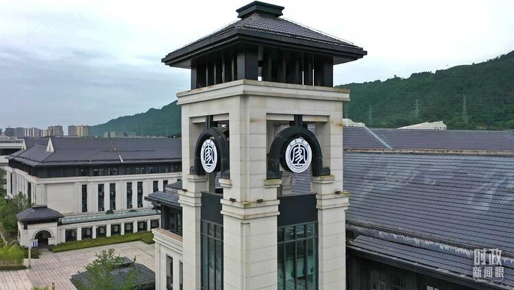 時政新聞眼丨踏訪萬里長江第一城,習(xí)近平調(diào)研這些重要命題