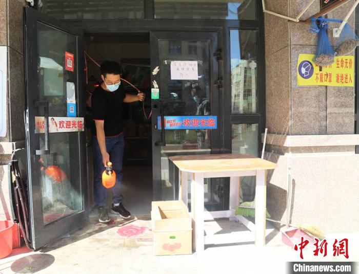 新疆兵團(tuán):商鋪復(fù)工復(fù)產(chǎn)夜市恢復(fù)營業(yè)