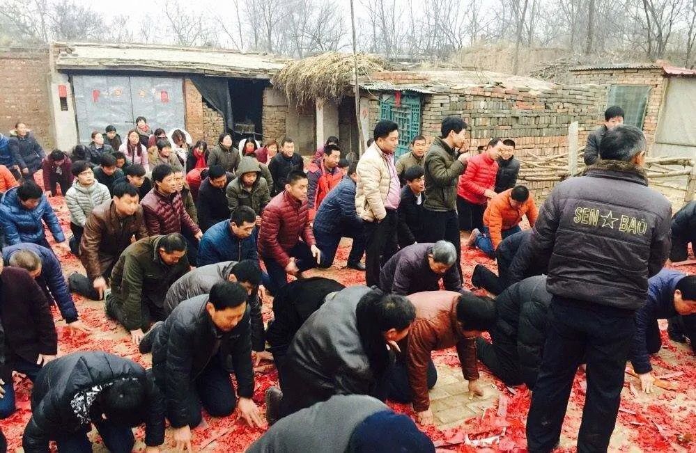 某村舉行宗親團拜會。圖源:網絡 某村舉行宗親團拜會。圖源:網絡