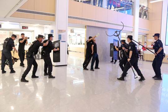 圖示, 示意圖

中度可信度描述已自動生成:ver1