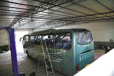 陜西大巴爆炸事故傷者身上發(fā)現(xiàn)疑似金屬碎片