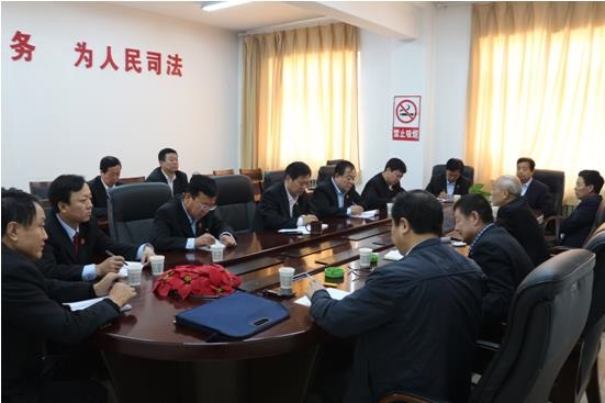 ????8日網(wǎng)稿)陜西高院司法巡視組到橫山法院視察.jpg