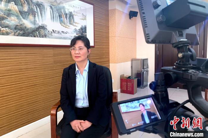 全國人大代表方敏:充分發(fā)揮西部清潔能源資源優(yōu)勢